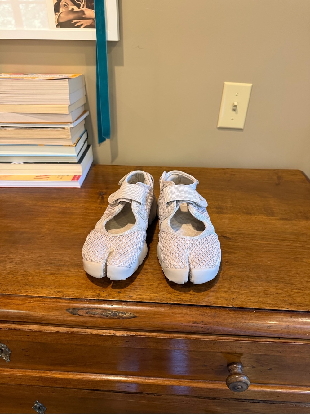 NWT Nike Air Rifts (Size 7)
